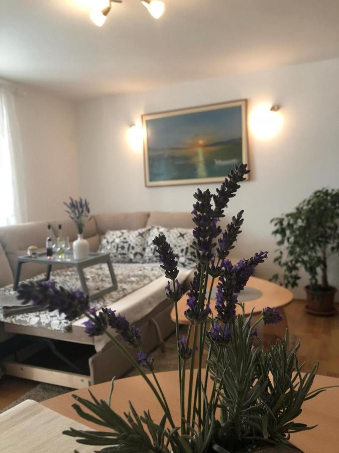 Apartments Barbara Senj  Εξωτερικό φωτογραφία